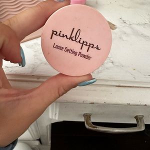 Pinklipps setting powder